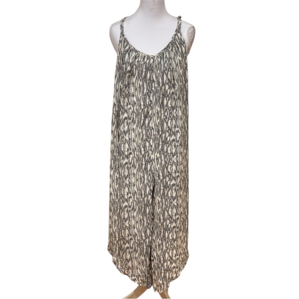 Women's Black and White Jumpsuit